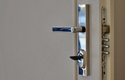 ADLO - Bezpečnostné dvere TEDUO, lištové LB200, oblý tvar lišty, povrch dverí lamino MDF interiér