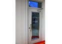 ADLO - Bezpečnostné Termo dvere Aduo, presklené P100, pancierové trojsklo číre, anticorro-lištovanie, madlo